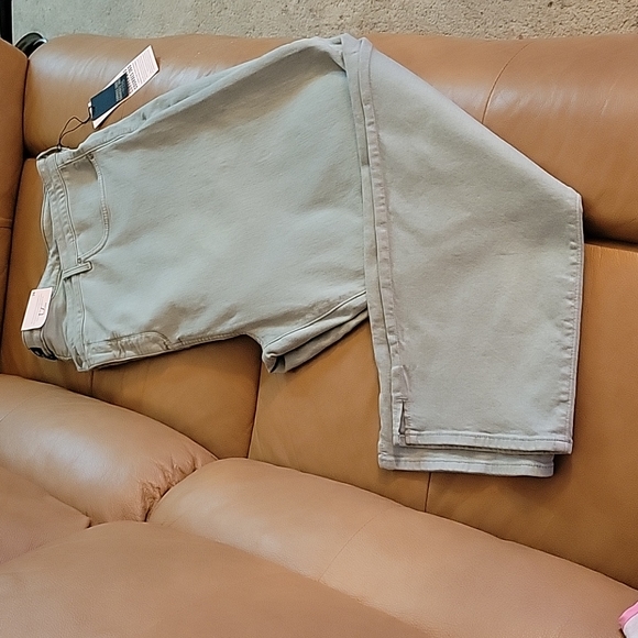 NYDJ Curves 360 Jeans Strech Plus 28 Light Green NWT - Picture 1 of 6